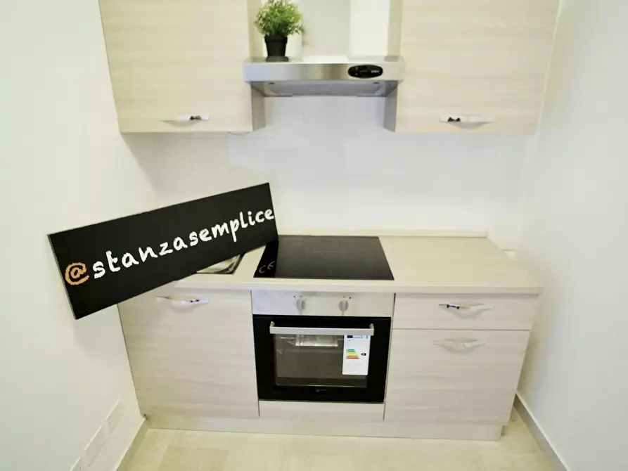 Immagine 3 di Camera in affitto  in Via Filippo Corridoni a Milano