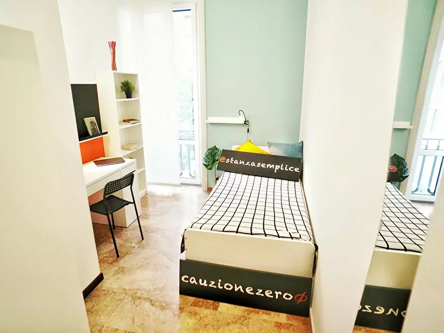 Immagine 2 di Camera in affitto  in Via Filippo Corridoni a Milano