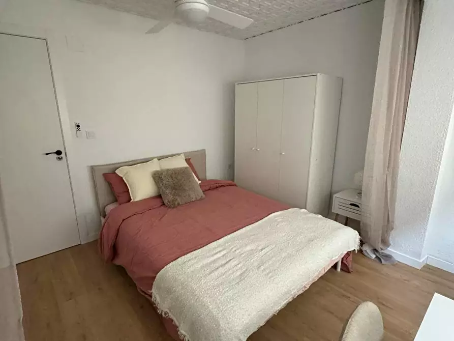 Immagine 8 di Camera in affitto  in Carrer del Doctor Fléming a Xirivella