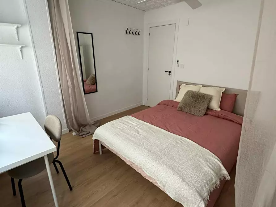 Immagine 9 di Camera in affitto  in Carrer del Doctor Fléming a Xirivella