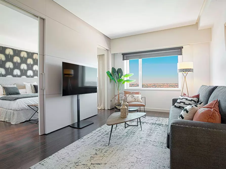 Immagine 1 di Appartamento in affitto  in Plaza de España a Madrid