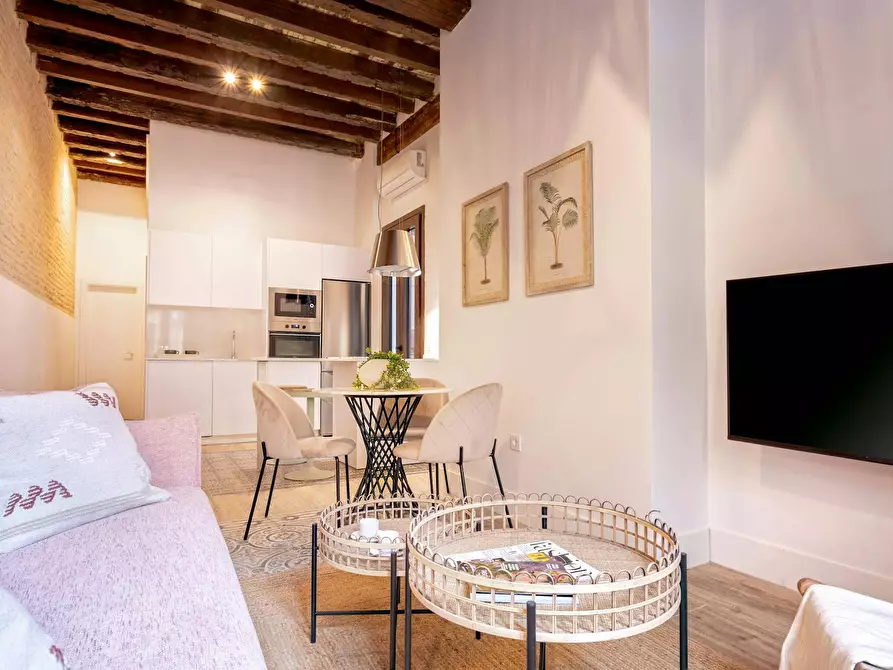 Immagine 4 di Appartamento in affitto  in Calle Santas Patronas a Sevilla