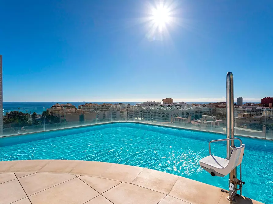 Immagine 7 di Appartamento in affitto  in Avenida Juan Carlos I a Loma Del Monte