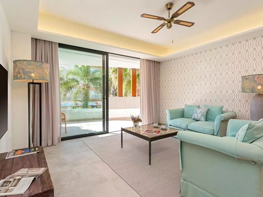 Immagine 2 di Appartamento in affitto  in Avenida Juan Carlos I a Loma Del Monte