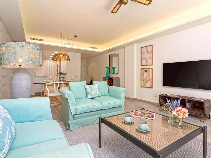 Immagine 4 di Appartamento in affitto  in Avenida Juan Carlos I a Loma Del Monte