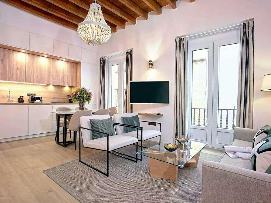 Immagine 1 di Appartamento in affitto  in Calle Teodosio a Sevilla