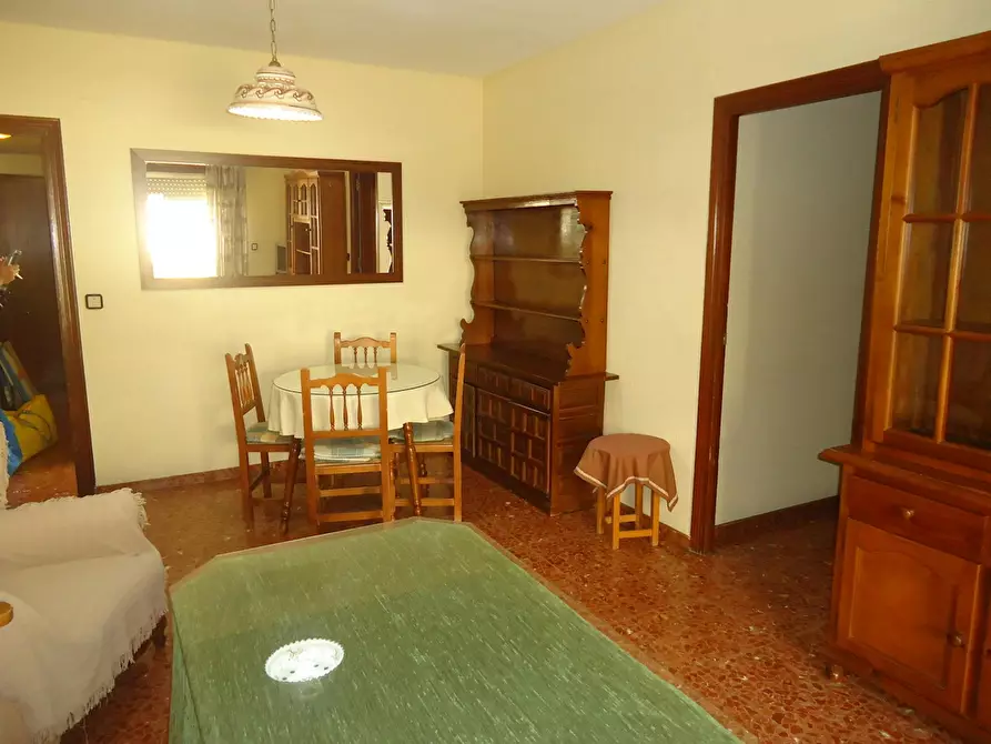 Immagine 5 di Camera in affitto  in Calle Diego Serrano a Golondrina, La (Cordoba)