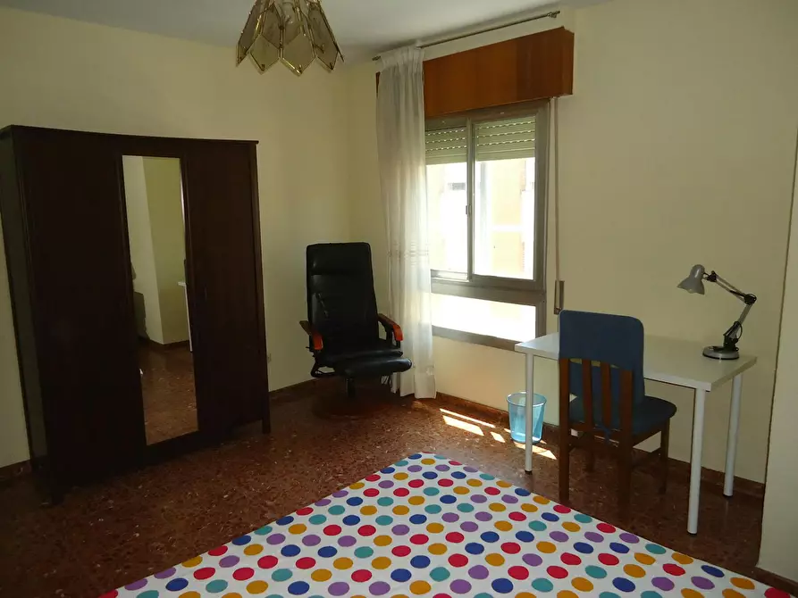 Immagine 3 di Camera in affitto  in Calle Diego Serrano a Golondrina, La (Cordoba)