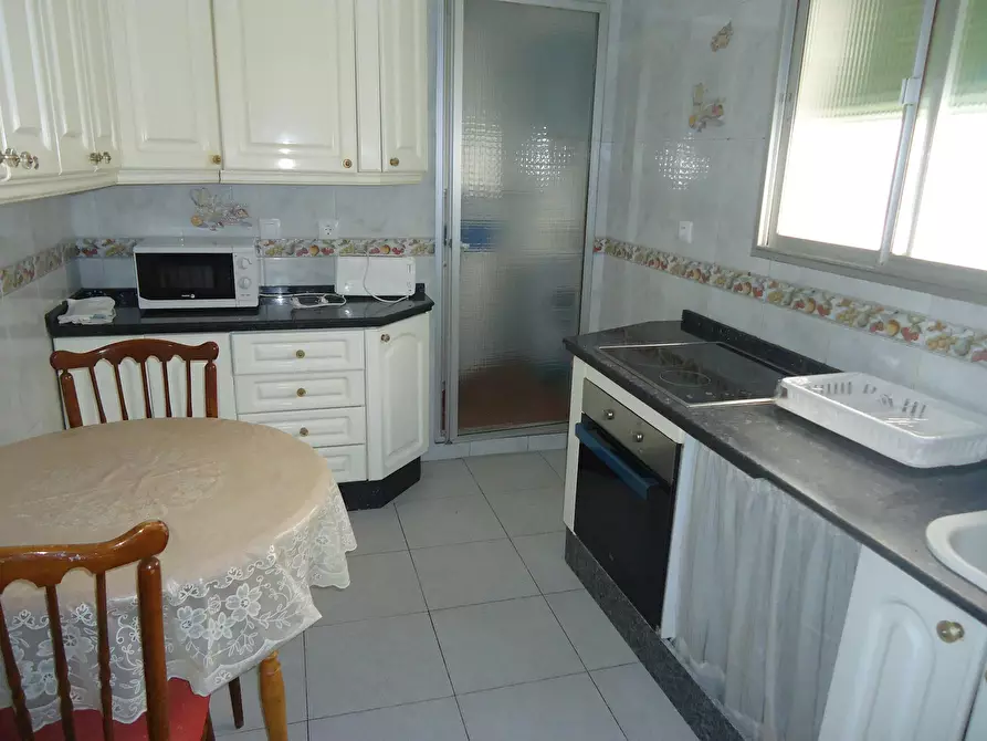 Immagine 7 di Camera in affitto  in Calle Diego Serrano a Golondrina, La (Cordoba)