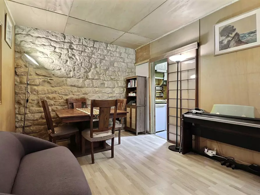 Immagine 4 di Appartamento in affitto  in Rue de Charenton a Paris
