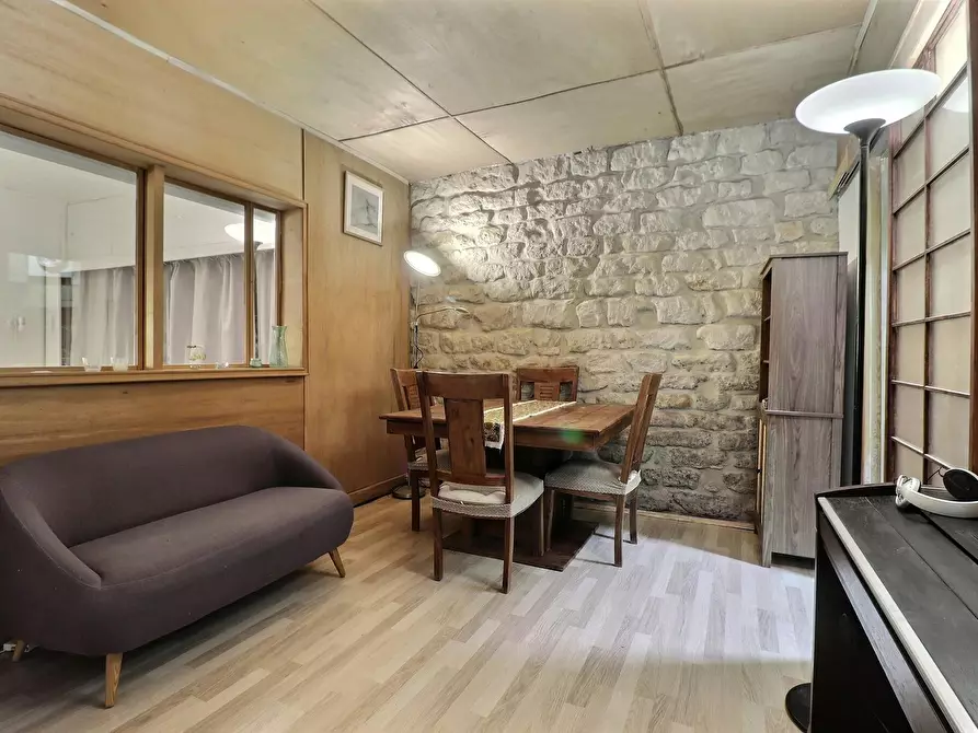 Immagine 1 di Appartamento in affitto  in Rue de Charenton a Paris