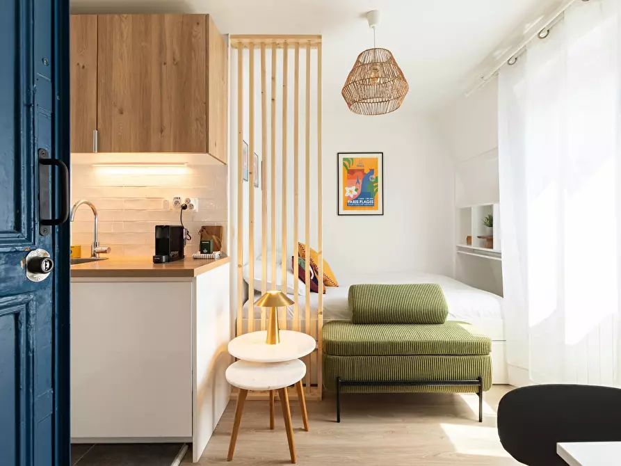 Immagine 1 di Appartamento in affitto  in Rue Doudeauville a Paris 18