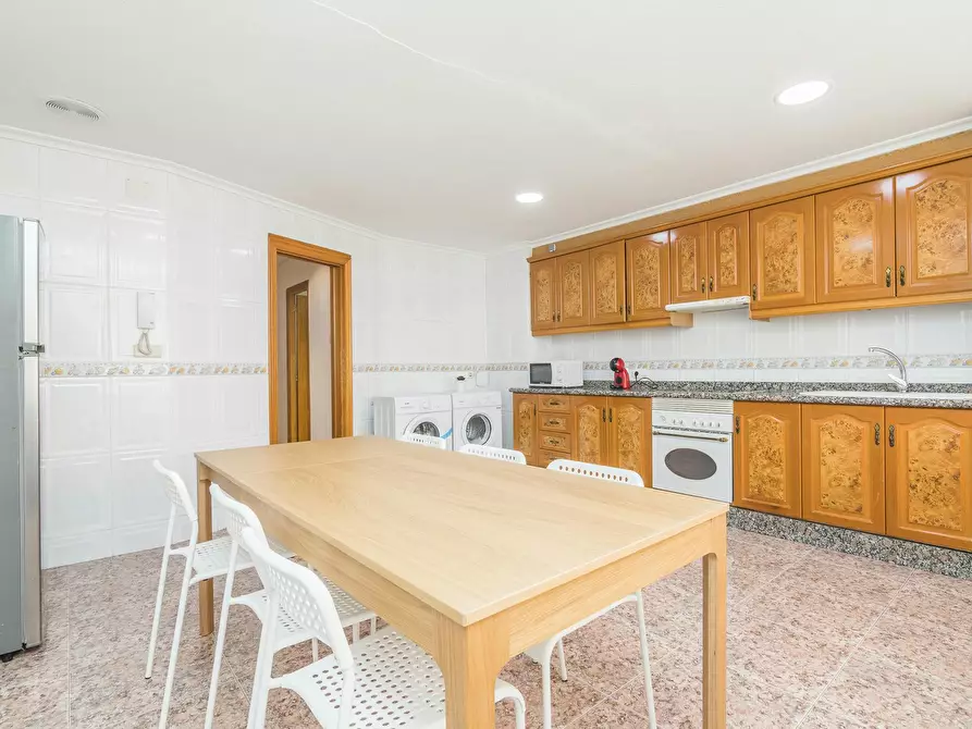 Immagine 9 di Camera in affitto  in Carrer Mario Pastor Sempere a Elx/Elche