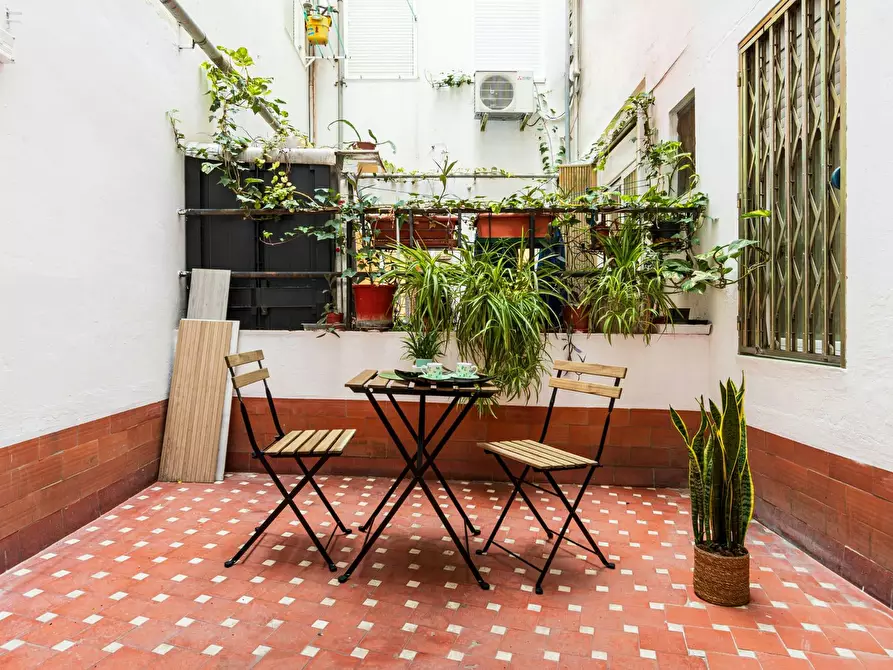 Immagine 1 di Camera in affitto  in Calle de Eduardo Dato a Zaragoza