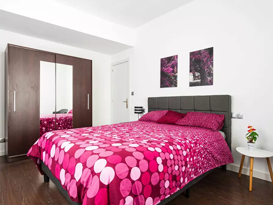 Immagine 4 di Camera in affitto  in Calle de Eduardo Dato a Zaragoza