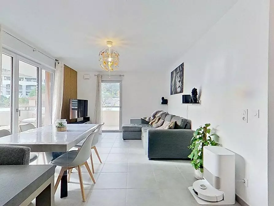 Immagine 7 di Appartamento in affitto  in Avenue de Tournamy a Mougins