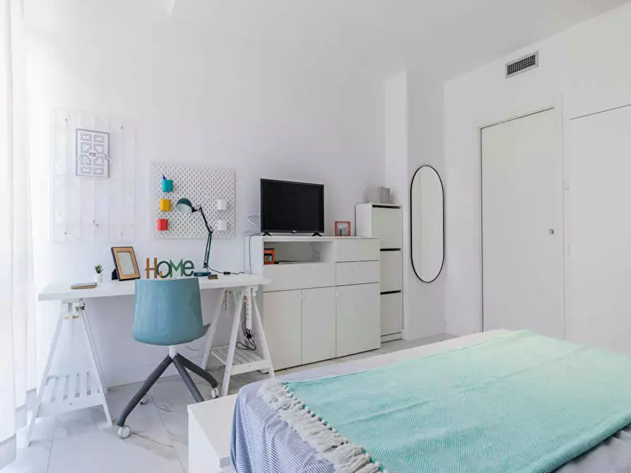 Immagine 6 di Camera in affitto  in Viale Bligny a Milano