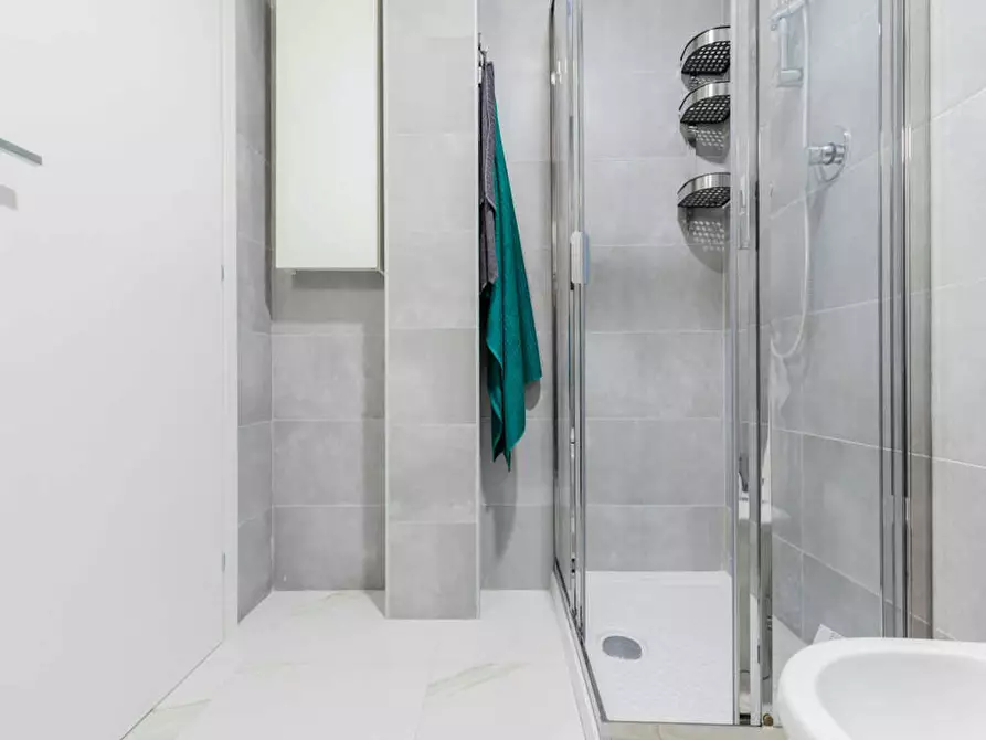 Immagine 10 di Camera in affitto  in Viale Bligny a Milano