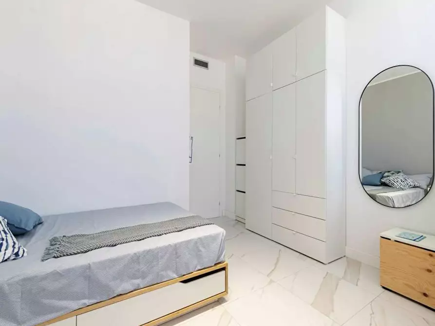 Immagine 2 di Camera in affitto  in Viale Bligny a Milano