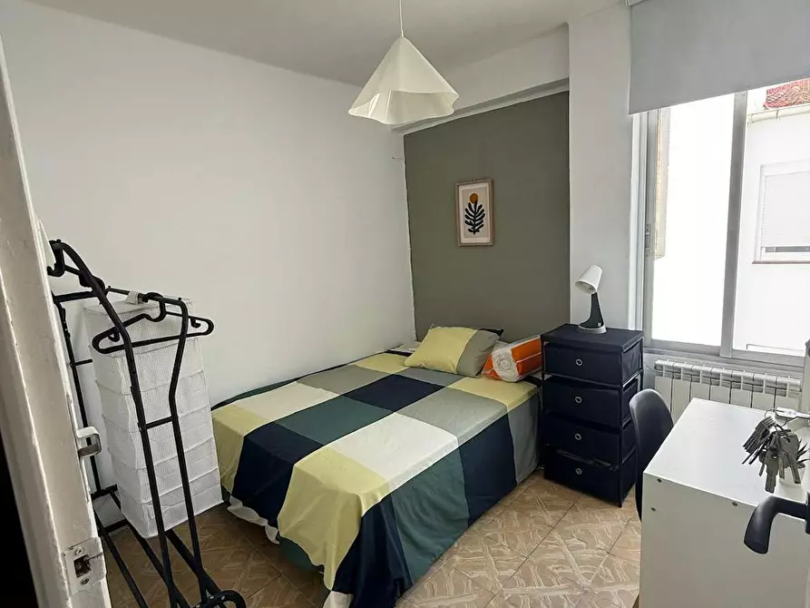 Immagine 8 di Camera in affitto  in Calle de Antonio Cánovas a Zaragoza