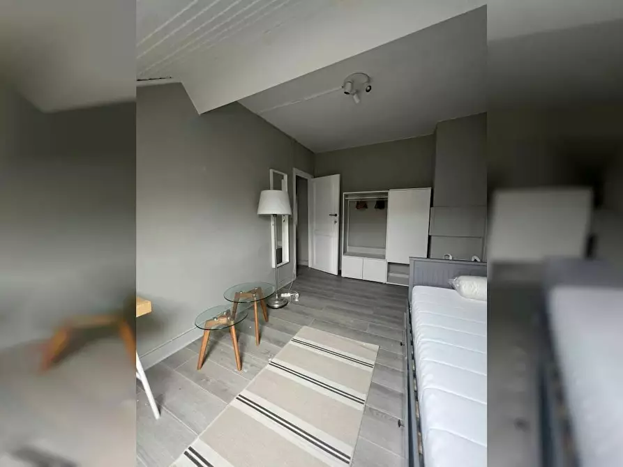 Immagine 5 di Camera in affitto  in Rue Souveraine a Ixelles