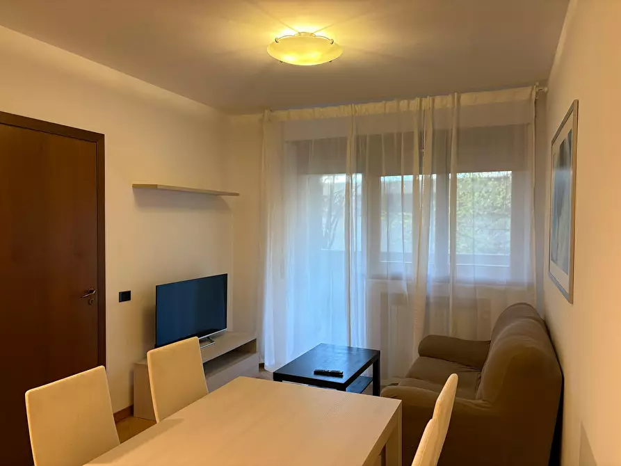 Immagine 4 di Camera in affitto  in Via Cassano d'Adda a Milano