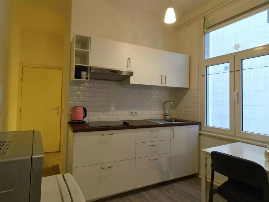 Immagine 4 di Appartamento in affitto  in Rue Saint-Michel a Bruxelles
