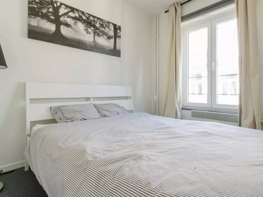 Immagine 4 di Appartamento in affitto  in Rue Saint-Michel a Bruxelles