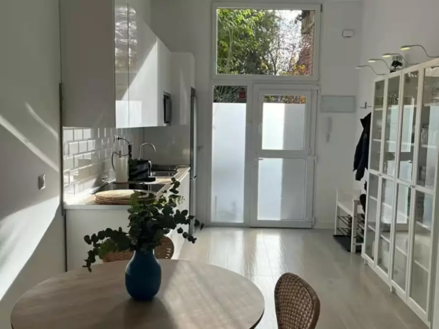 Immagine 5 di Appartamento in affitto  in Paseo de las Delicias a Madrid