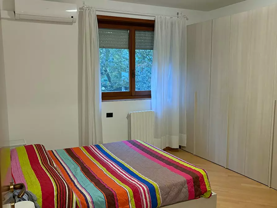 Immagine 1 di Camera in affitto  in Via Cassano Dadda a Milano