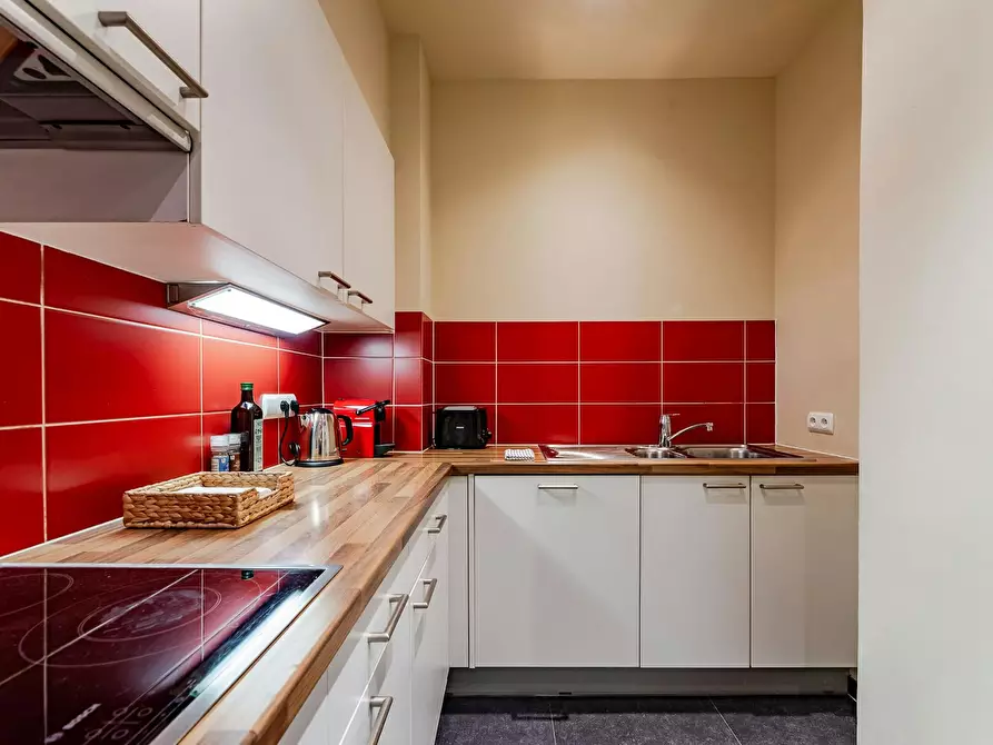 Immagine 5 di Appartamento in affitto  in Chaussée d'Etterbeek a Etterbeek