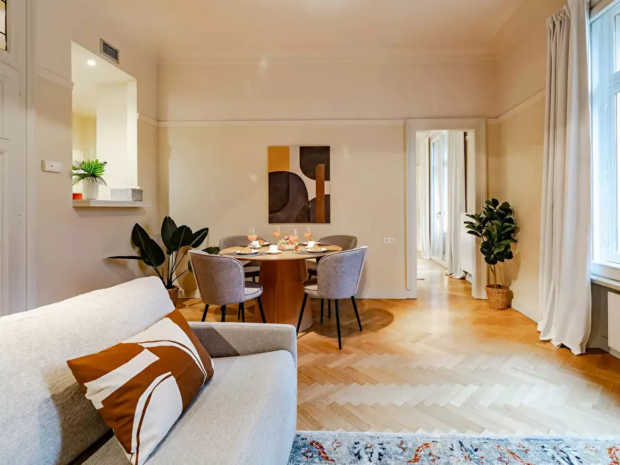 Immagine 8 di Appartamento in affitto  in Chaussée d'Etterbeek a Etterbeek