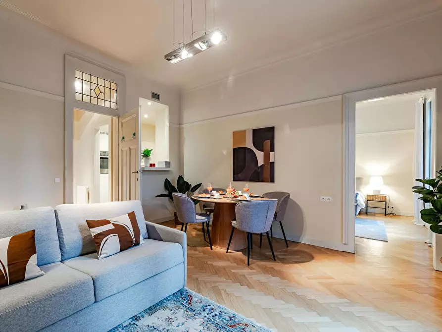 Immagine 7 di Appartamento in affitto  in Chaussée d'Etterbeek a Etterbeek