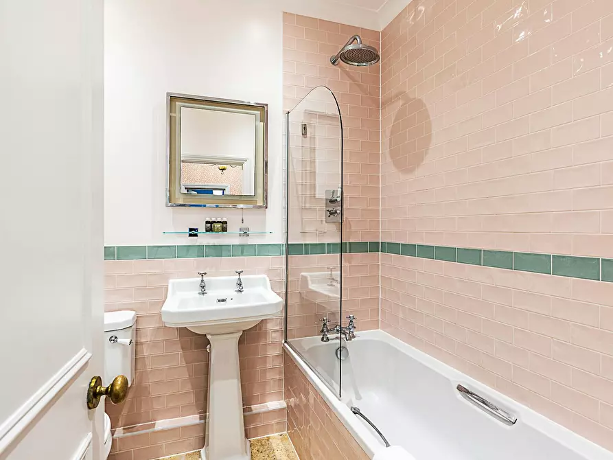 Immagine 6 di Appartamento in affitto  in Brondesbury Villas a Camden Town