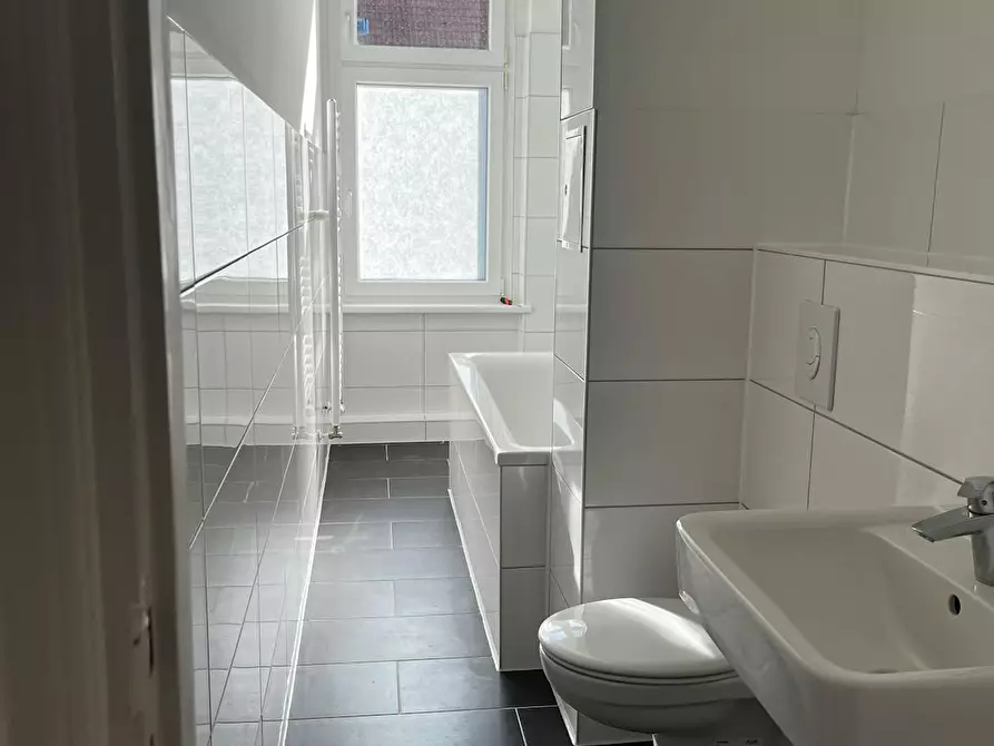Immagine 9 di Camera condivisa in affitto  in Wernerwerkdamm a Berlin