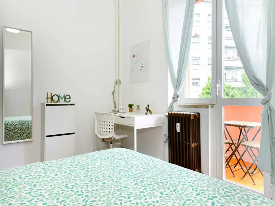 Immagine 6 di Camera in affitto  in Via Francesco Cavezzali a Milano