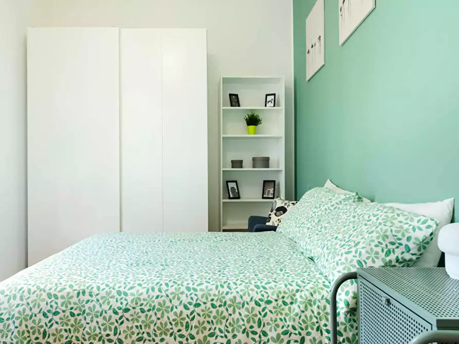 Immagine 2 di Camera in affitto  in Via Francesco Cavezzali a Milano