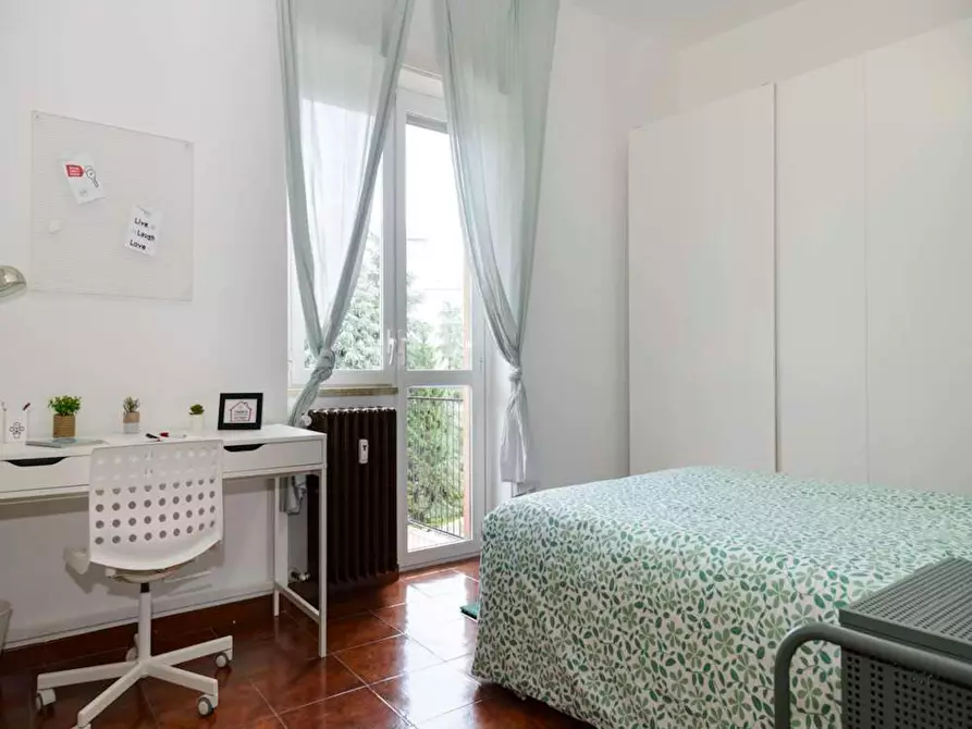 Immagine 6 di Camera in affitto  in Via Francesco Cavezzali a Milano