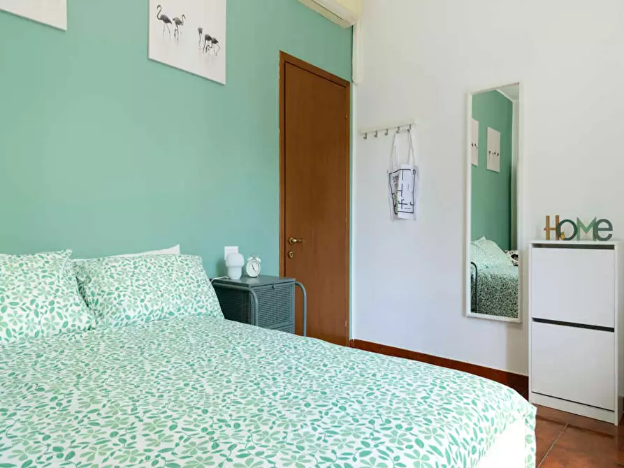 Immagine 3 di Camera in affitto  in Via Francesco Cavezzali a Milano