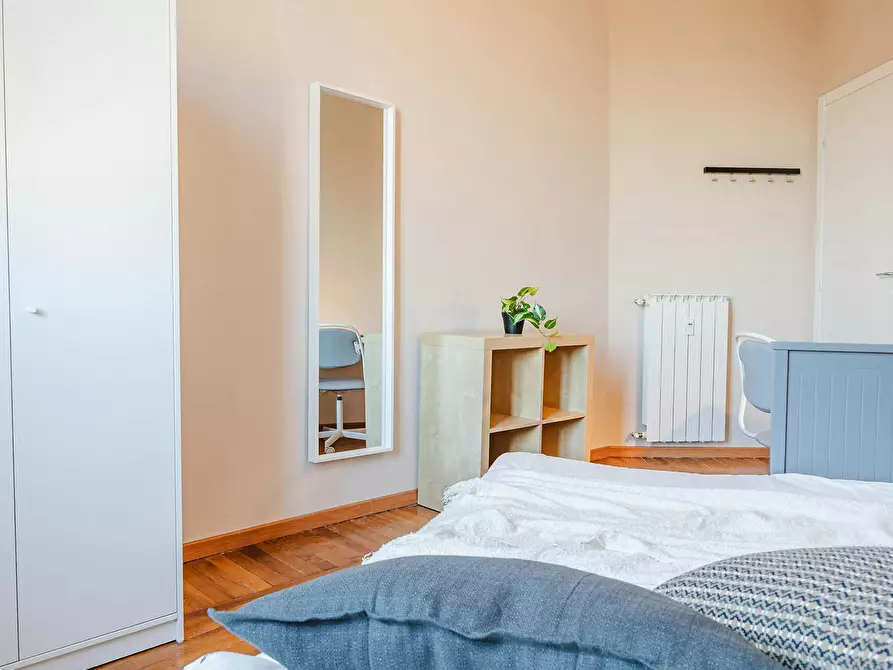 Immagine 5 di Camera in affitto  in Corso Ventidue Marzo a Milano