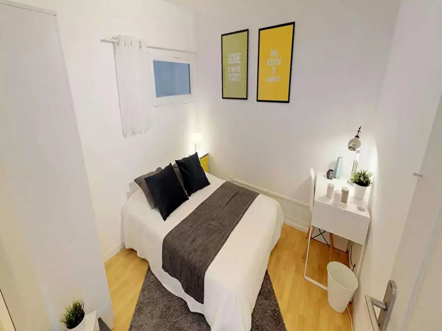 Immagine 1 di Camera in affitto  in Rue Jeanne d'Arc a Lille