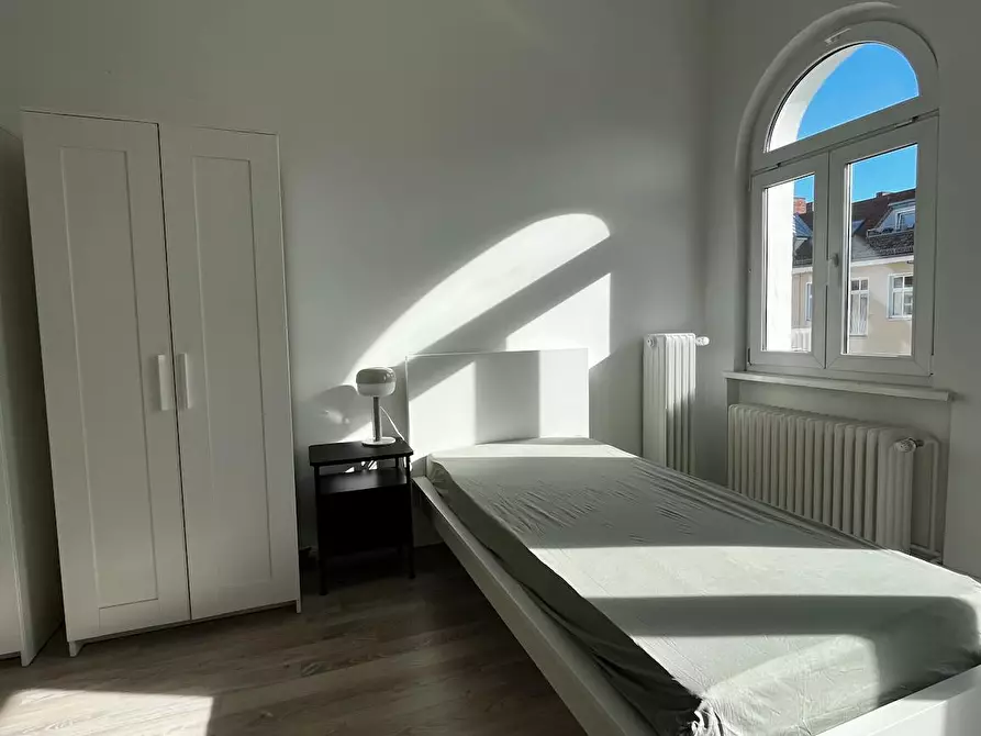 Immagine 4 di Camera condivisa in affitto  in Wernerwerkdamm a Berlin