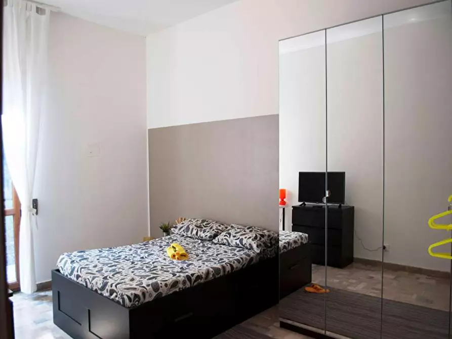 Immagine 3 di Camera in affitto  in Via Edoardo Bassini a Milano