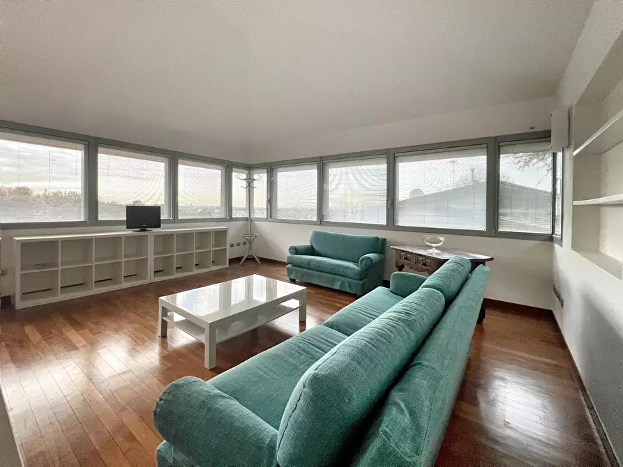 Immagine 10 di Appartamento in affitto  in Via Francesco Orsoni a Bologna