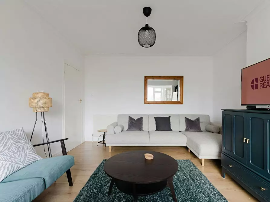 Immagine 6 di Appartamento in affitto  in Rodborough Road a Barnet