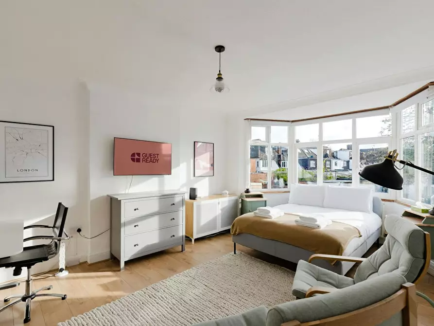 Immagine 2 di Appartamento in affitto  in Rodborough Road a Barnet