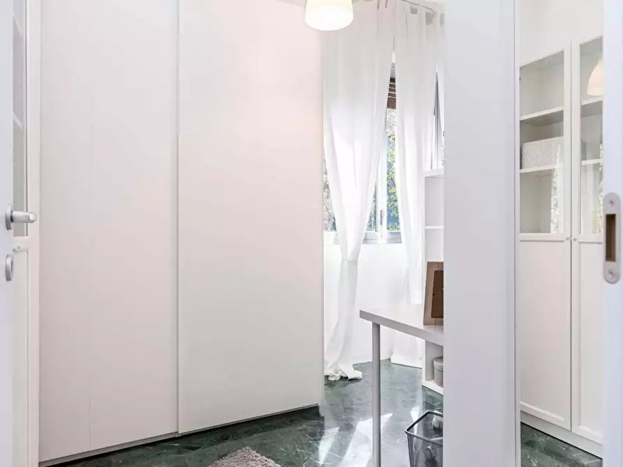 Immagine 6 di Camera in affitto  in Via Giuseppe Frua a Milano