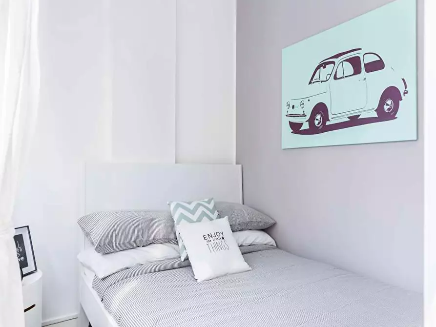 Immagine 1 di Camera in affitto  in Via Giuseppe Frua a Milano