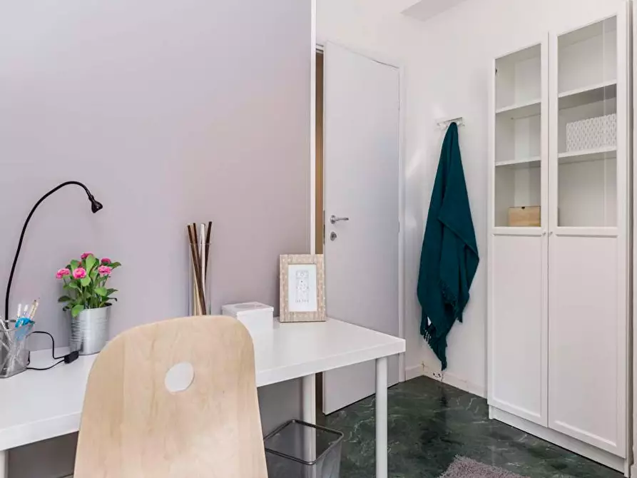 Immagine 5 di Camera in affitto  in Via Giuseppe Frua a Milano