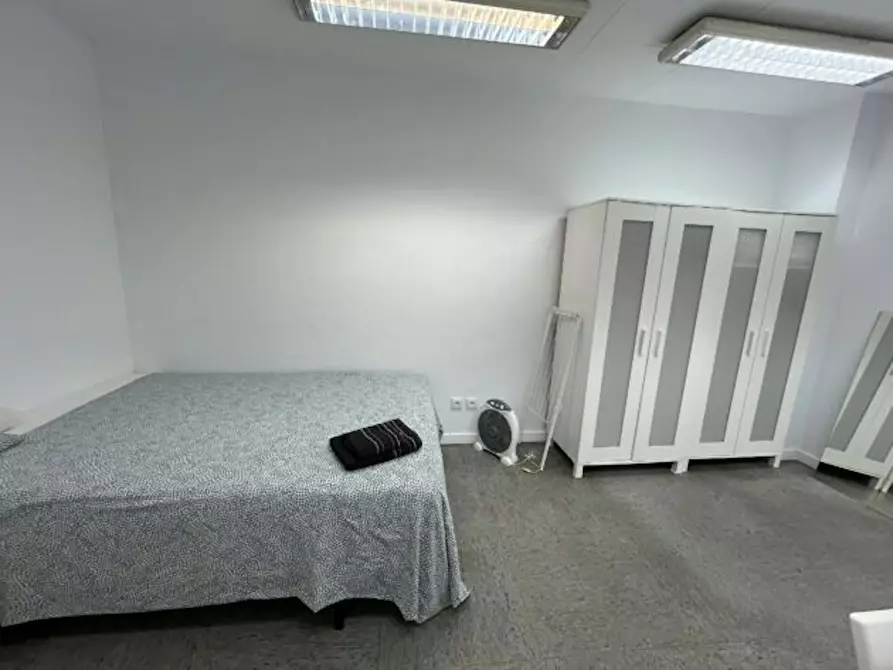 Immagine 2 di Camera in affitto  in Passeig de Sant Joan a Barcelona